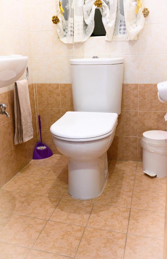 Daffodil Apartment Сейнт Полс Бей Екстериор снимка