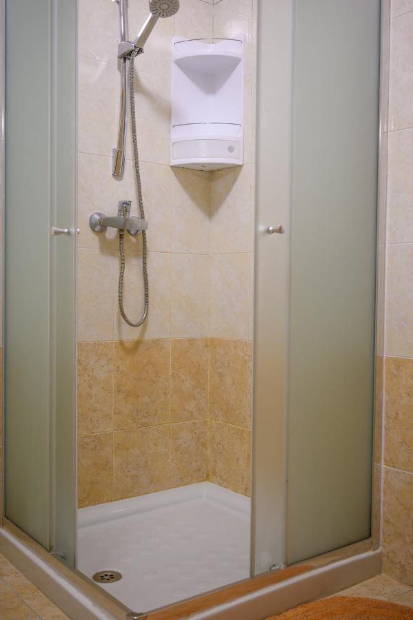 Daffodil Apartment Сейнт Полс Бей Екстериор снимка