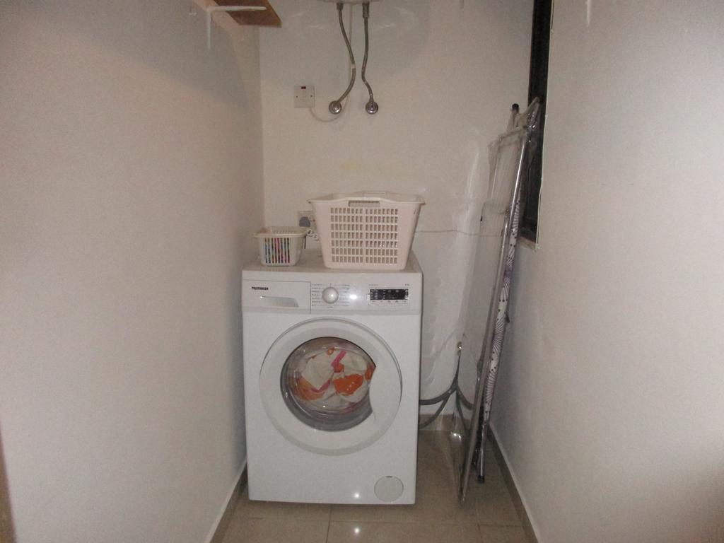 Daffodil Apartment Сейнт Полс Бей Екстериор снимка